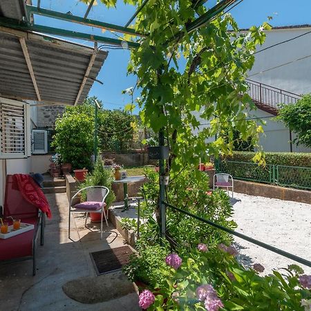 Apartment Hrabar Longo Trogir Exterior foto
